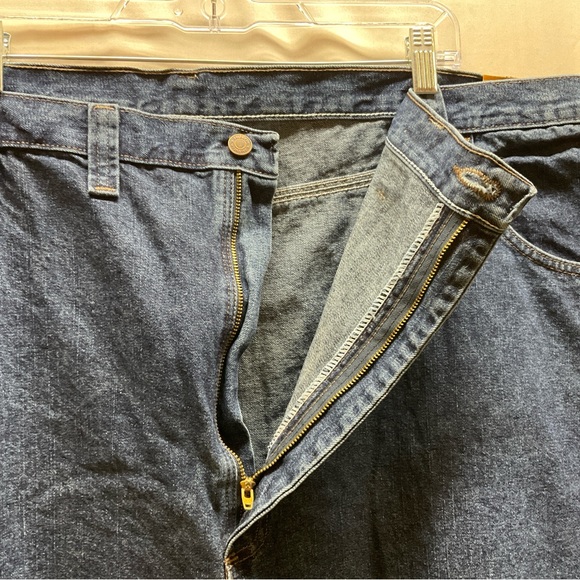 NWT Men’s Wrangler Blue Denim Carpenter Shorts Relaxed Fit Size 48 Regular - Picture 2 of 6